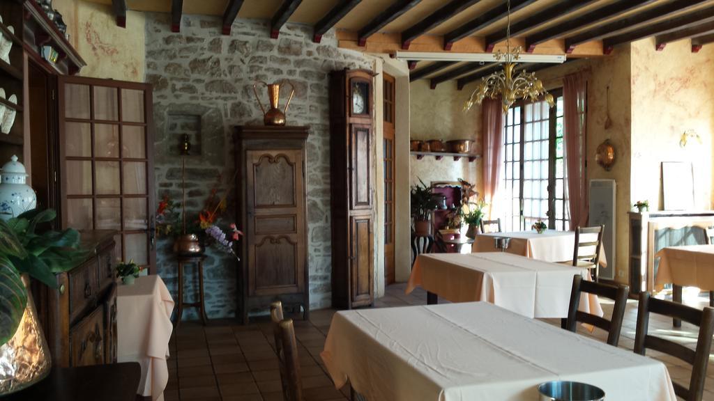 Hôtel La Tour à Aubazines Extérieur photo